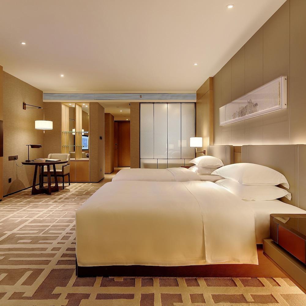 Dongguan Dongcheng International Hotel - Free Shuttle Buses For Executive Room Guests During Canton Fair Zewnętrze zdjęcie
