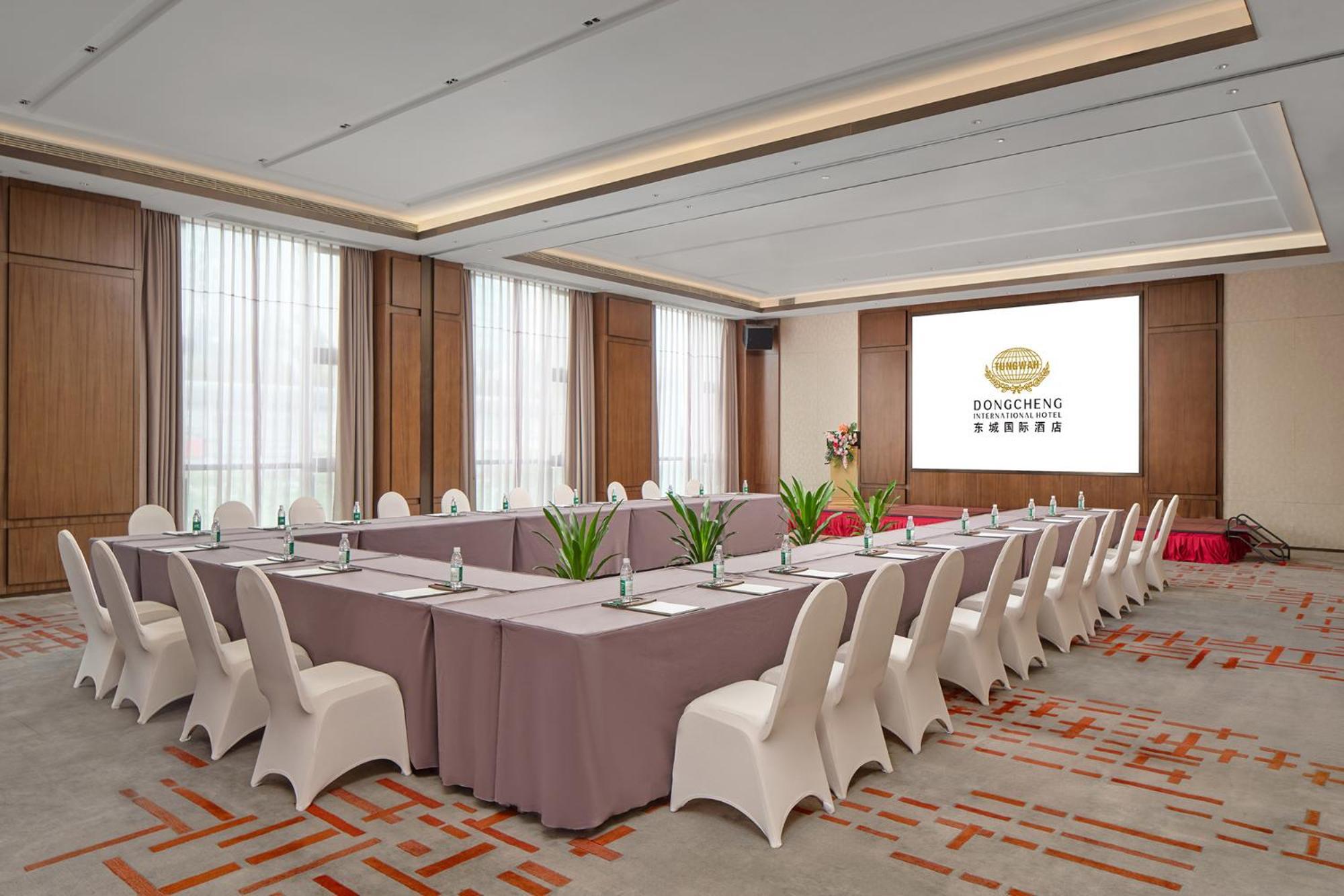 Dongguan Dongcheng International Hotel - Free Shuttle Buses For Executive Room Guests During Canton Fair Zewnętrze zdjęcie