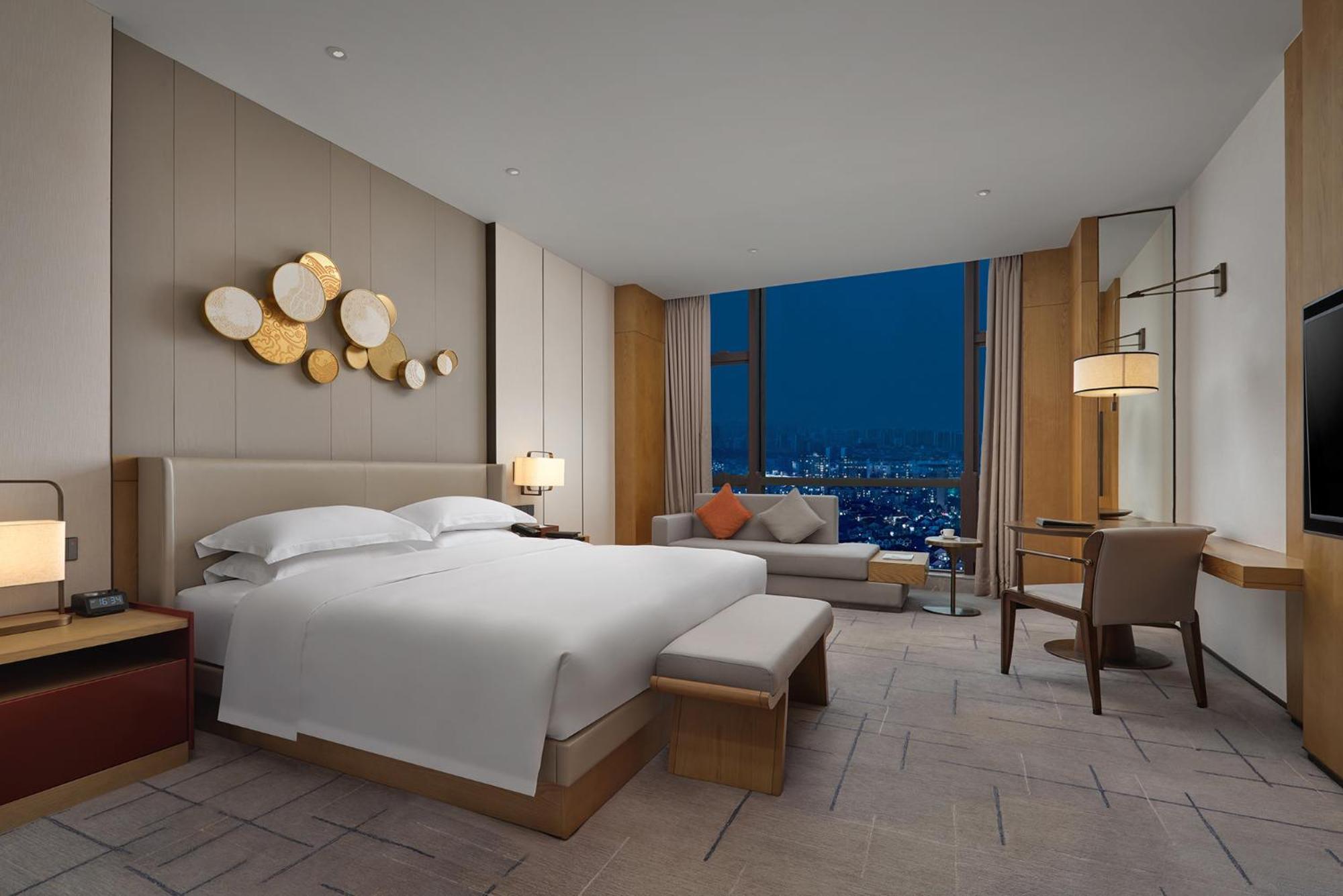 Dongguan Dongcheng International Hotel - Free Shuttle Buses For Executive Room Guests During Canton Fair Zewnętrze zdjęcie