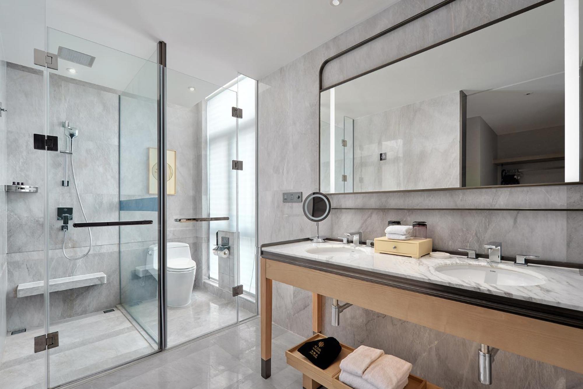 Dongguan Dongcheng International Hotel - Free Shuttle Buses For Executive Room Guests During Canton Fair Zewnętrze zdjęcie