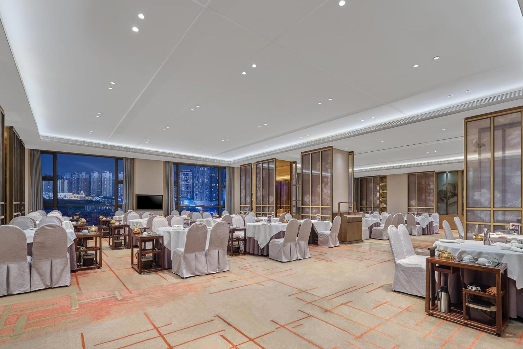 Dongguan Dongcheng International Hotel - Free Shuttle Buses For Executive Room Guests During Canton Fair Zewnętrze zdjęcie