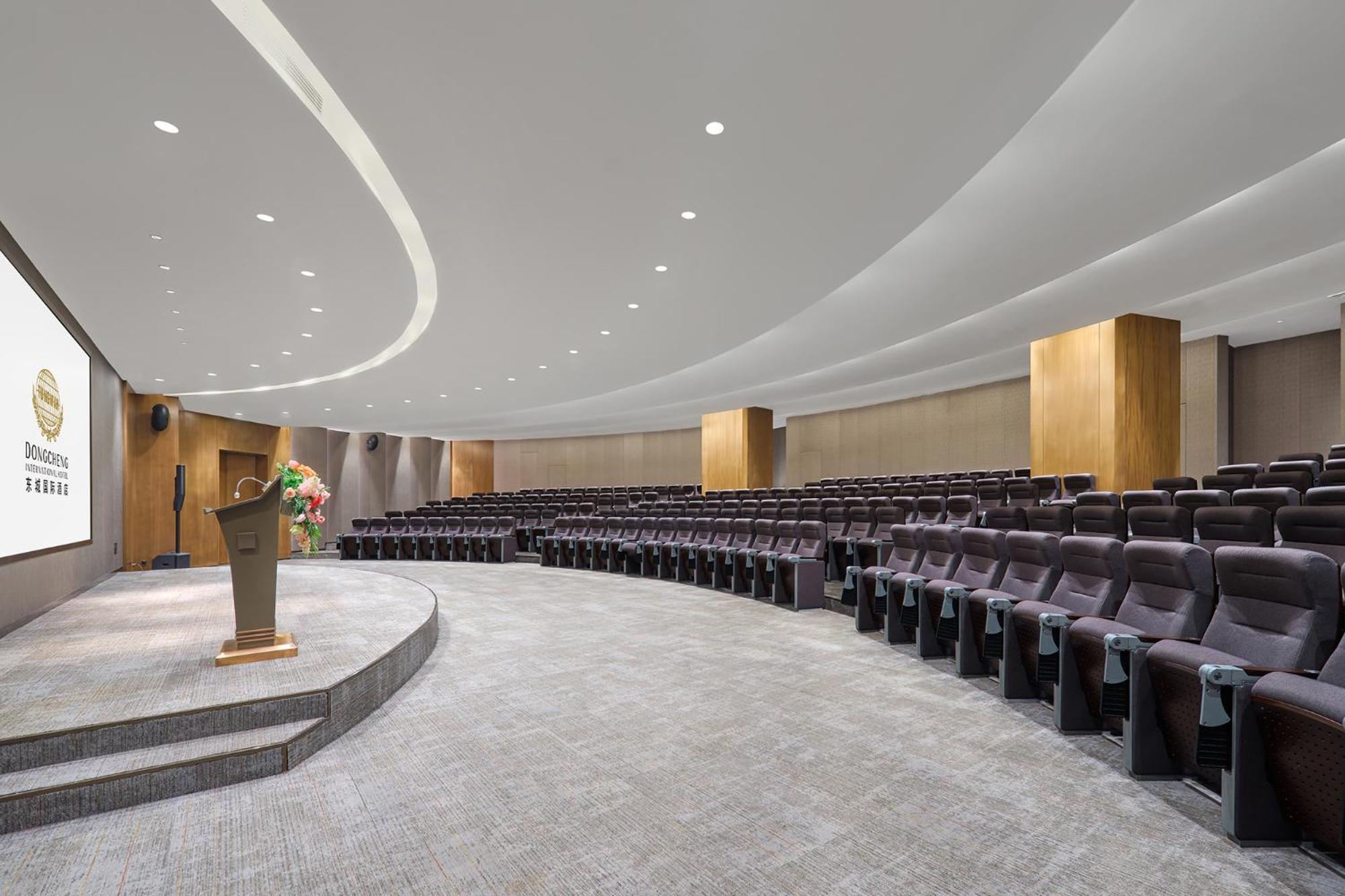 Dongguan Dongcheng International Hotel - Free Shuttle Buses For Executive Room Guests During Canton Fair Zewnętrze zdjęcie