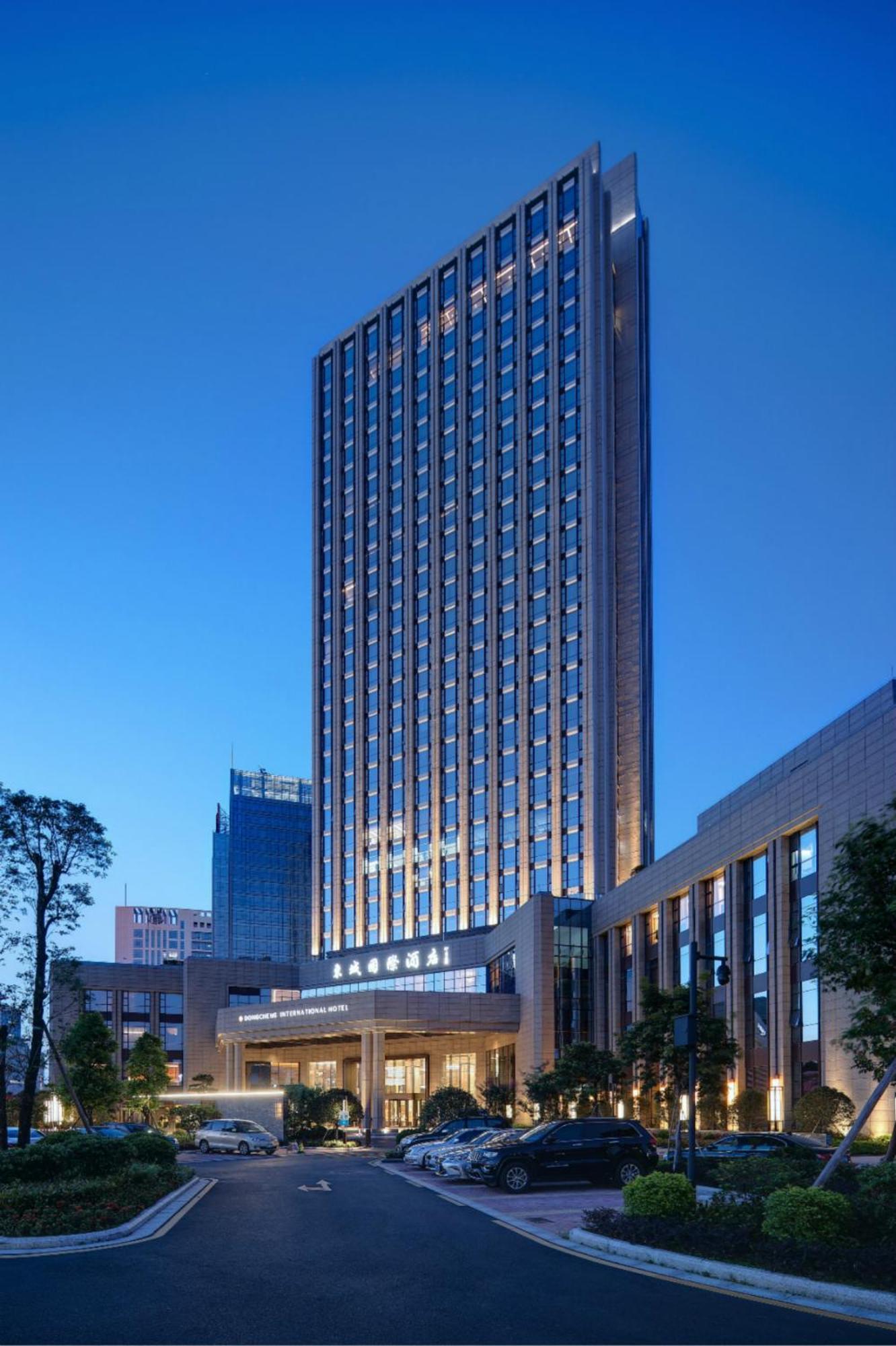 Dongguan Dongcheng International Hotel - Free Shuttle Buses For Executive Room Guests During Canton Fair Zewnętrze zdjęcie