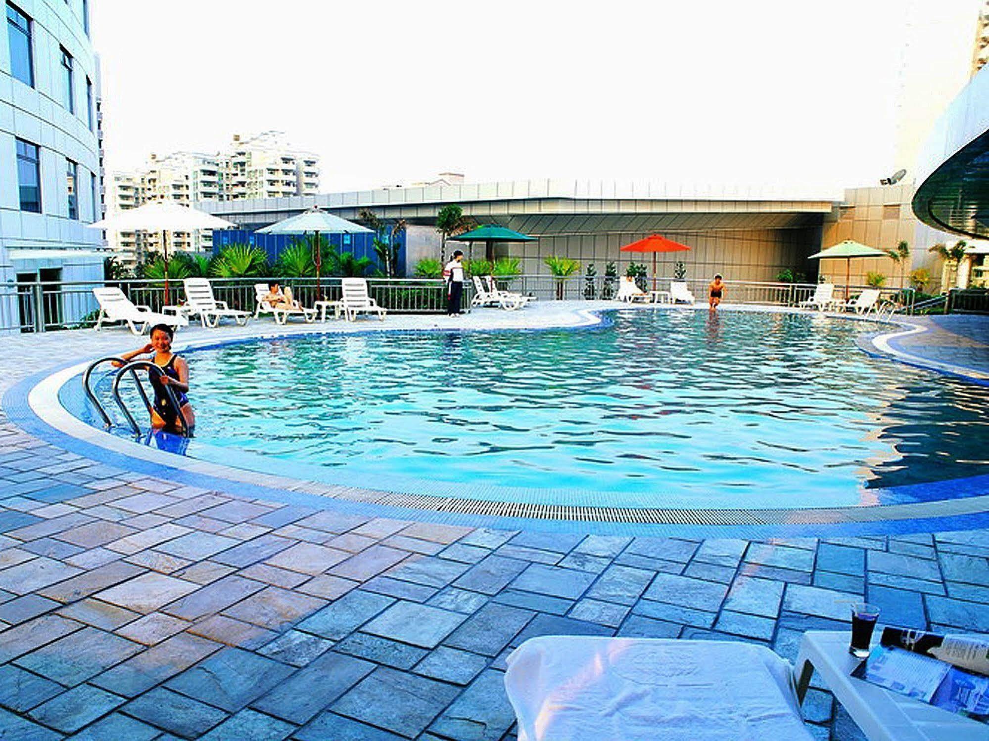 Dongguan Dongcheng International Hotel - Free Shuttle Buses For Executive Room Guests During Canton Fair Zewnętrze zdjęcie
